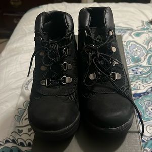 Black Field boot 3y